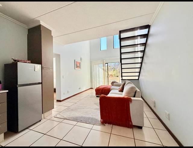 1 BEDROOM APARTMENT FOR SALE IN BRYANSTON